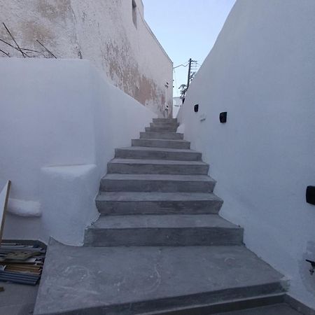 Cycladic Center Cave Rooms Fira  Eksteriør bilde